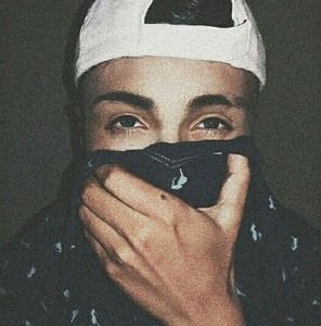 Meet your Posher, Yosh